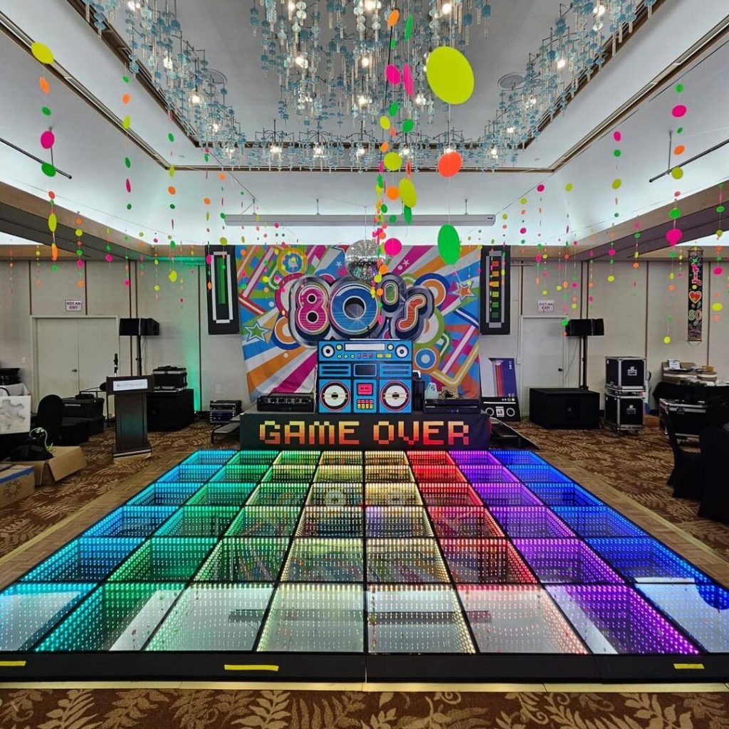 Party 3D Mirror Theme