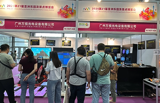 Meeting with clients during trade show