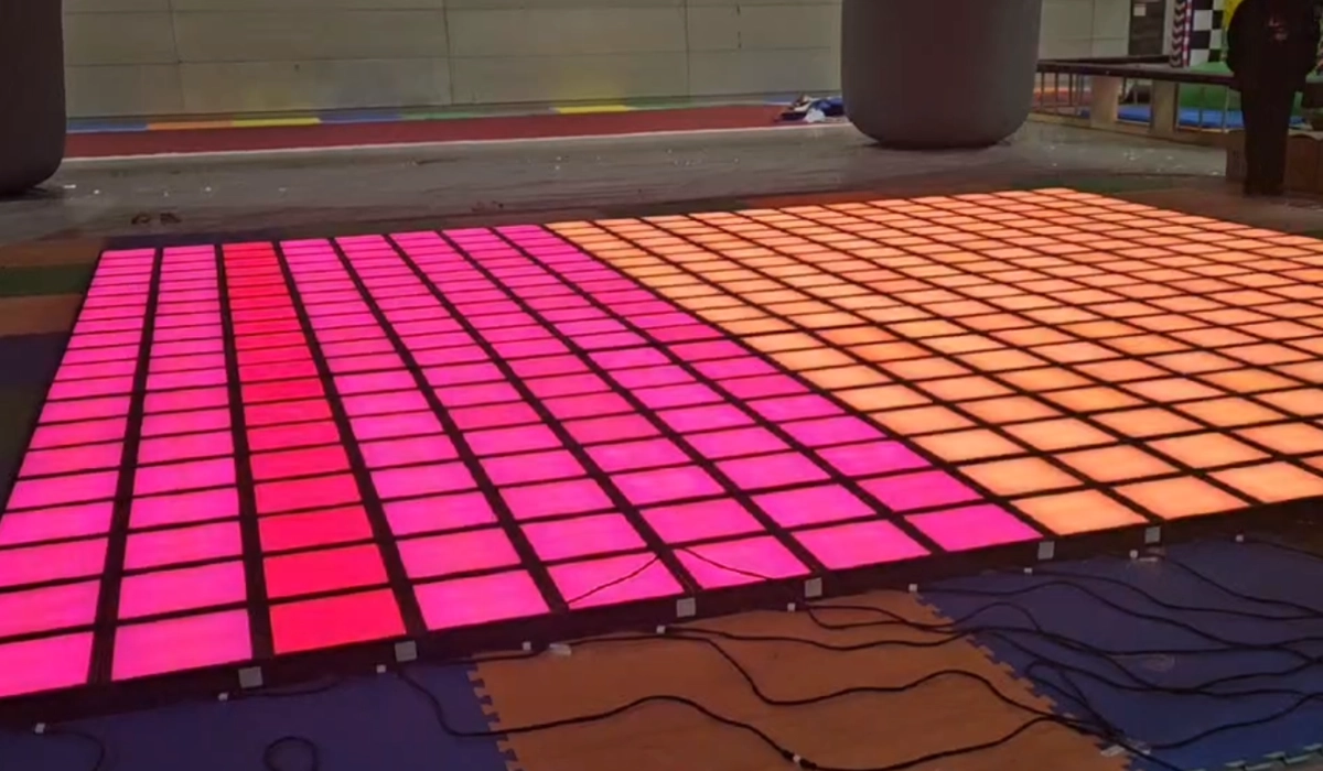 Interactive game floor tile layout example