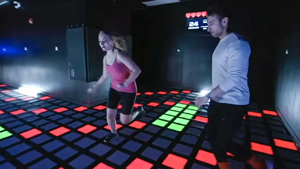 Can You Build a Custom Interactive Game Floor for Your FEC Project? 2 Comparison of standard interactive floor layout and custom interactive game floor layout for irregular FEC venues