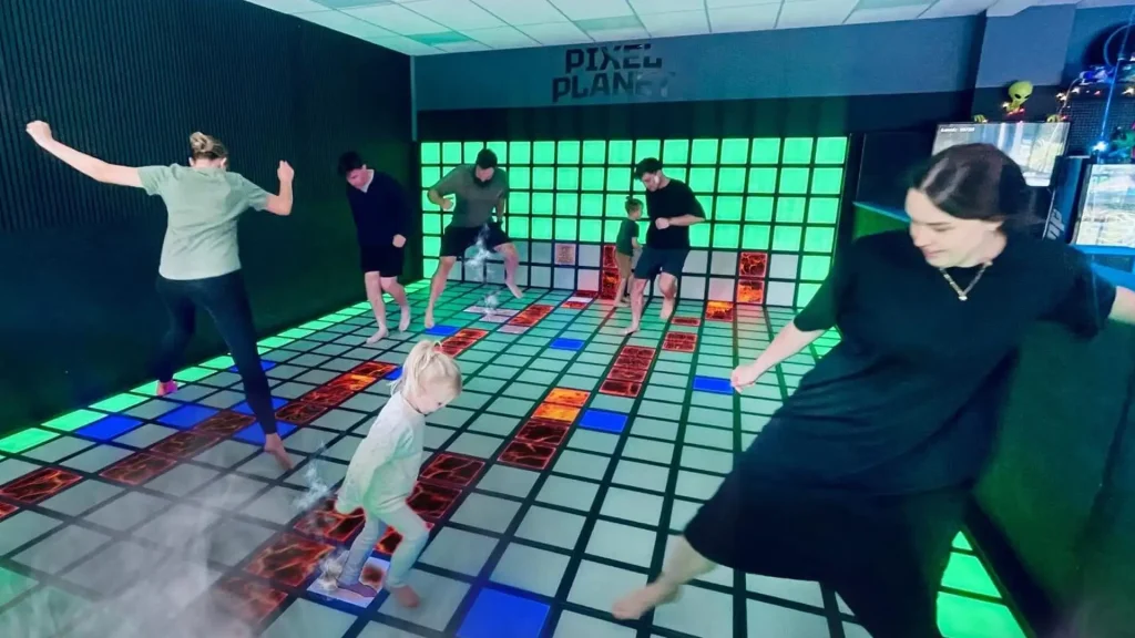 How to Choose an Active Gaming Room Supplier: Factory Direct vs Local (2026) 4 active gaming room supplier oem custom branding